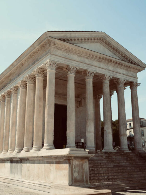 Nîmes entdecken – Auf den Spuren der Römer im Herzen Südfrankreichs